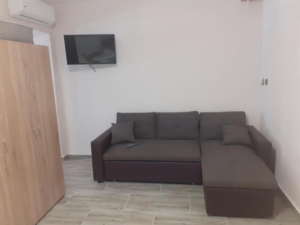 Angela Apartments & Studio Фанарион Экстерьер фото